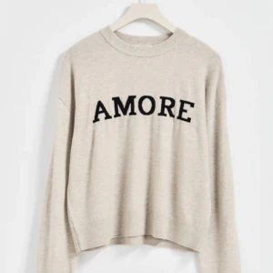 Stickad tröja från gina - Superfin stickad tröja från Gina Tricot! Säljer då den ej kommer till användning, skriv för egna bilder, pris går att diskutera💗💗