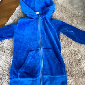 Juicy couture flis  - Säljer denna superfina juicy couture flis i storlek xs❤️