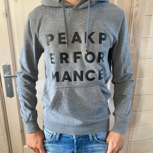 Peak Performance hoodie - Peak Performance hoodie Grå Mycket bra skick