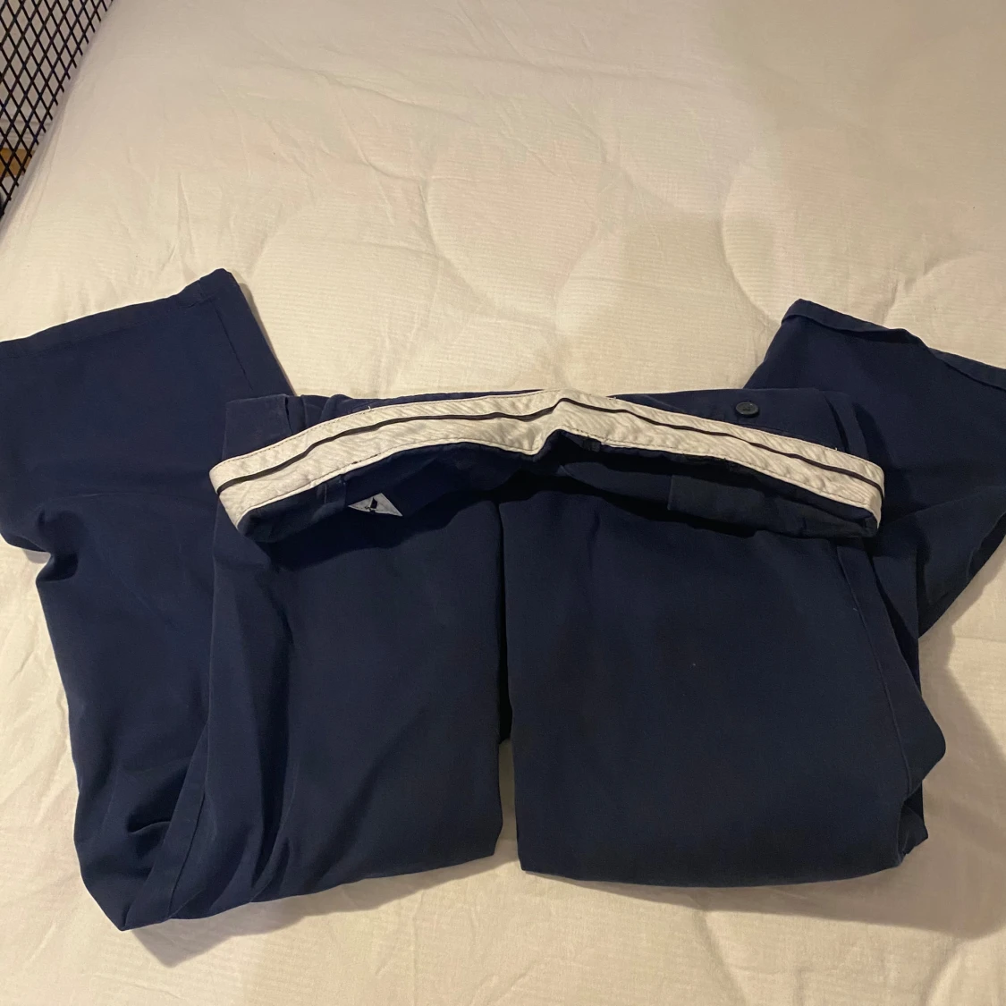 Blåa kostymbyxor! - 93