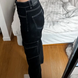 Cargobyxor - Byxor från bershka, jättebra skick! 