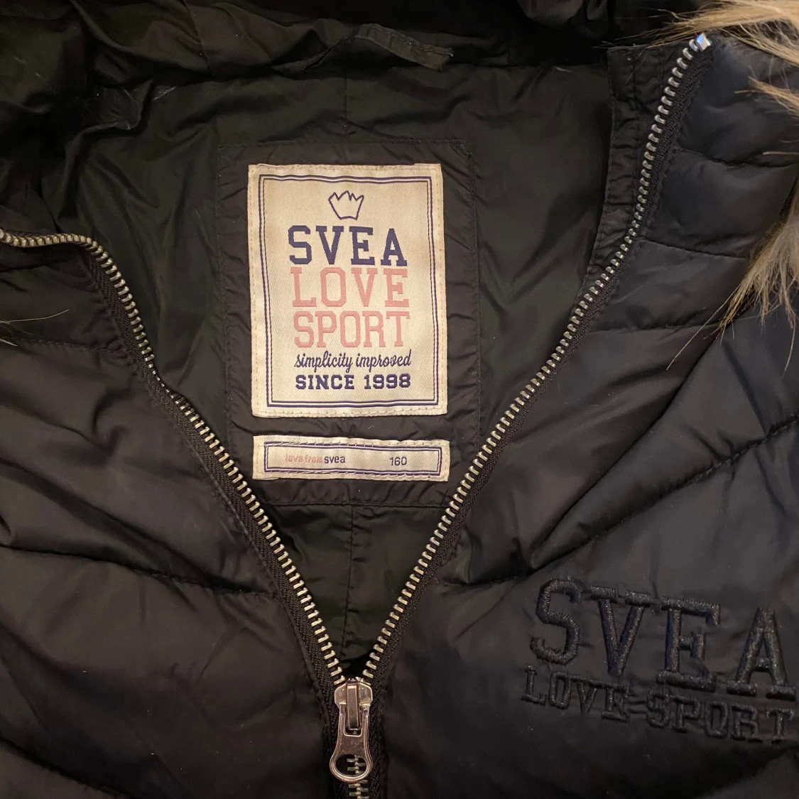 Svart vinterjacka  - 92