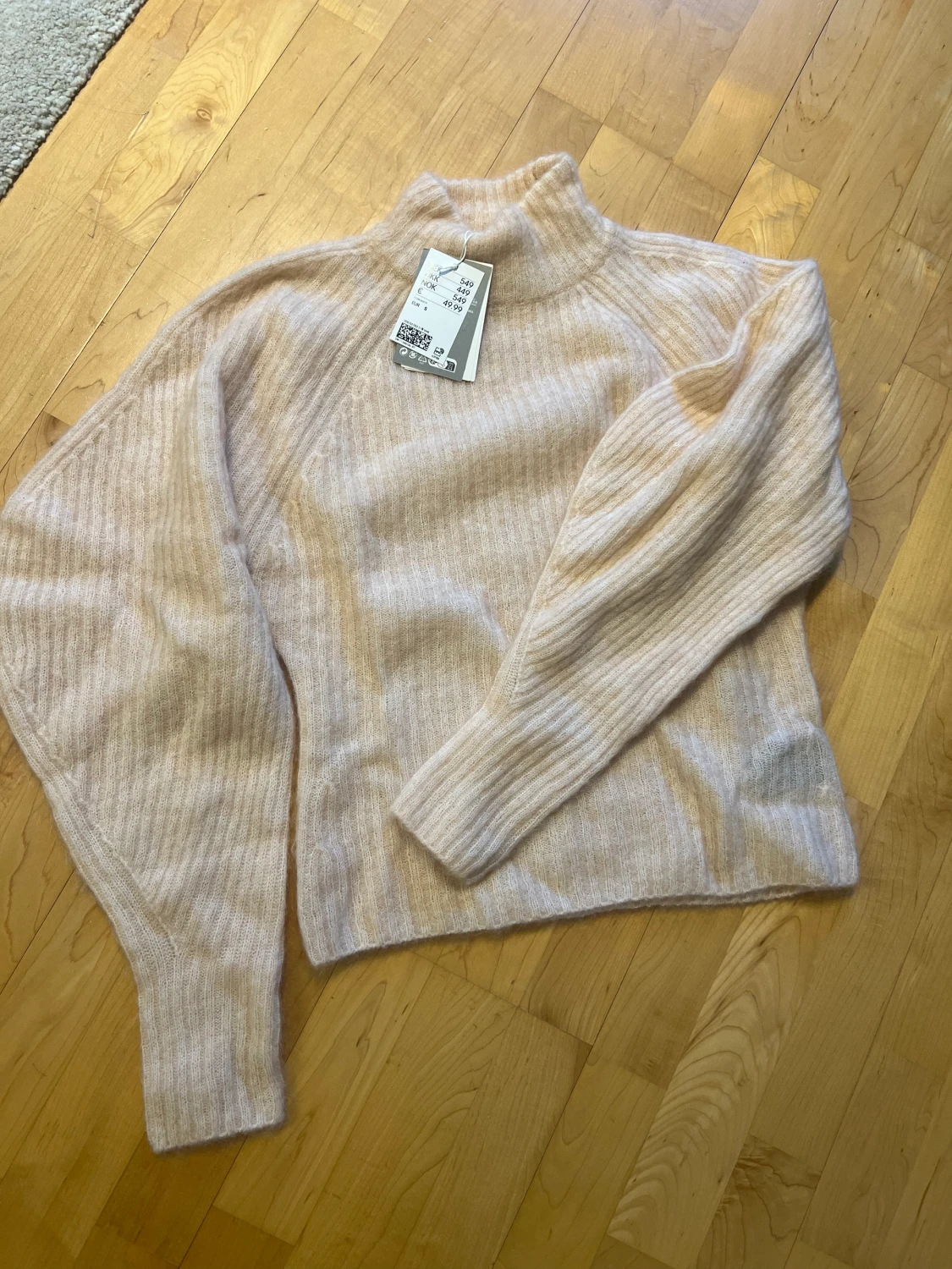 Stickad tröja från h&m