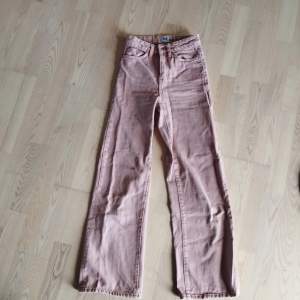 Rosa jeans ifrån lager 157 • mycket bra skick