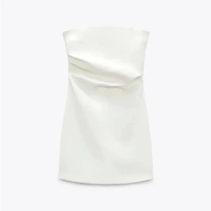 Klänning - Säljer denna jätte fina klänning i ny skick💕