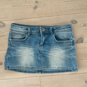 Jeanskjol - Snygg jeanskjol 