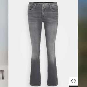 Pepe jeans - Jättenajs pepe jeans!! Nypris 999kr