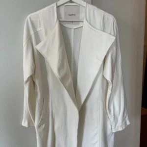 Tunn jacka  - Knappt använd 