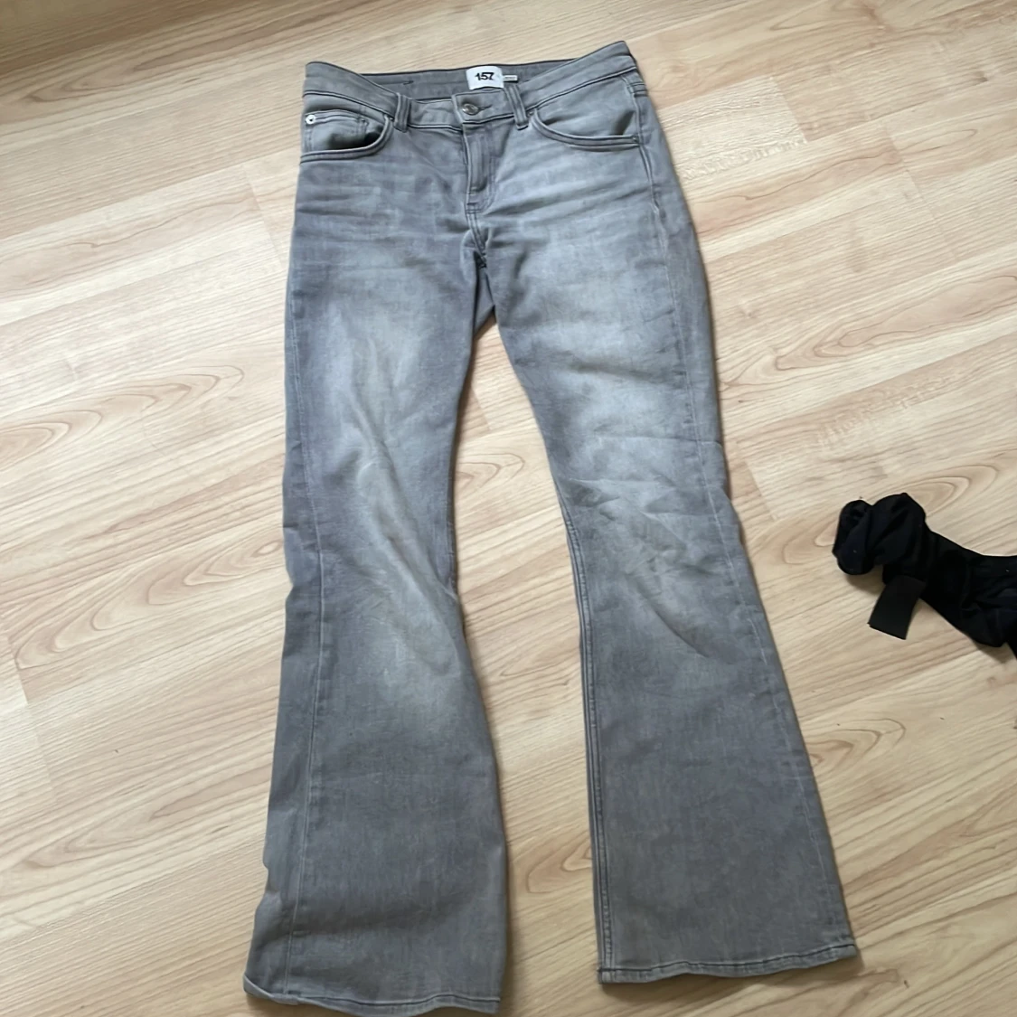 Grå low boot