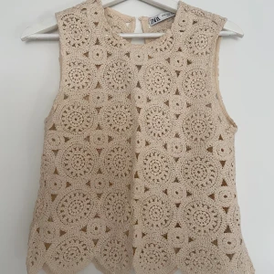 Virkat Set - Från Zara förra året. Använt en gång på semester. Nyskick!