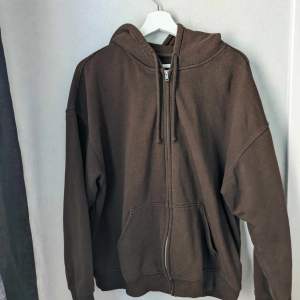 H&M Brown zip-up hoodie. Size L, used.