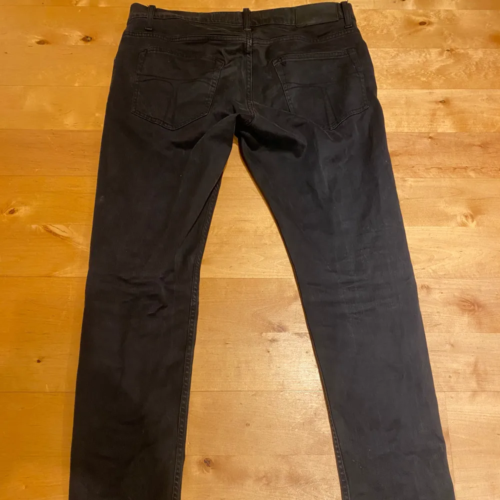 Tiger of Sweden jeans i storlek 34/34 i nyskick. Svarta. Jeans & Byxor.