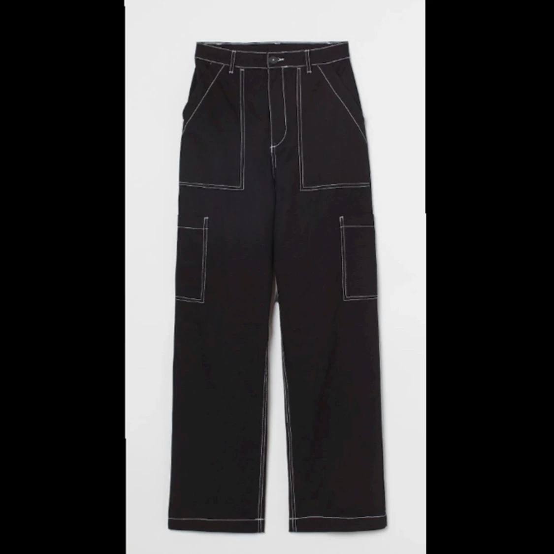 Svarta cargobyxor från H&M - 90