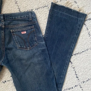 Low Rise jeans - Low Rise jeans från miss sixty som är bootcut men som tyvärr är för korta för mig, lite slitna längst ner men annars i bra skick 💕