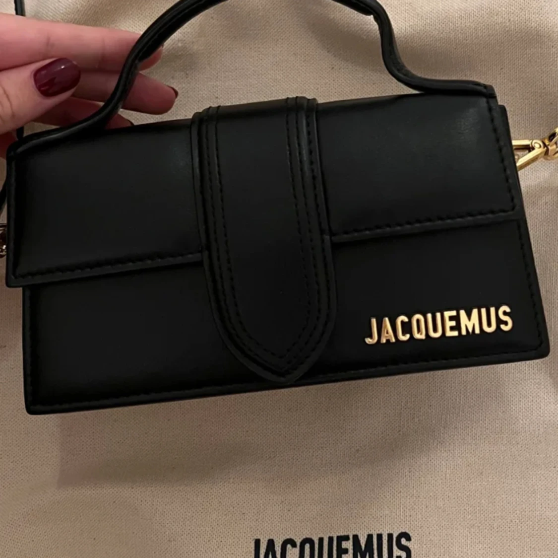 JACQUEMUS väska