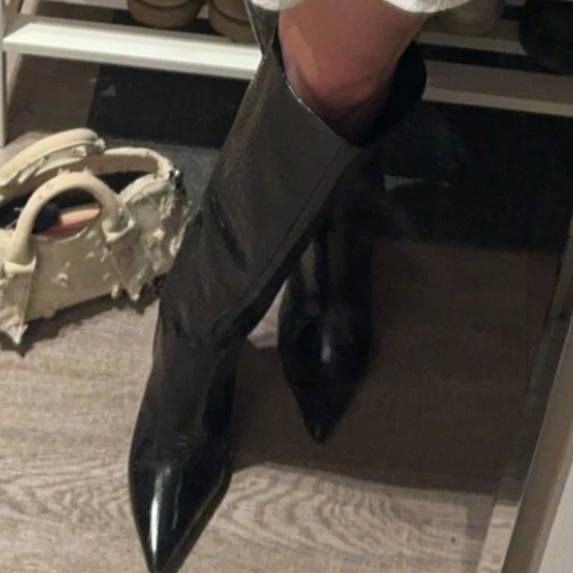 Boots med spetsig tå