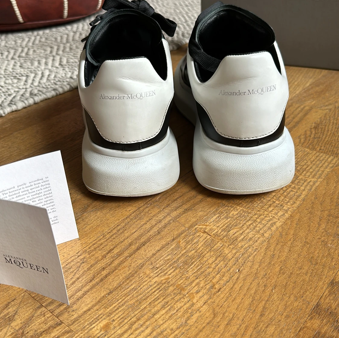 Alexander Mqueen skor  - 91