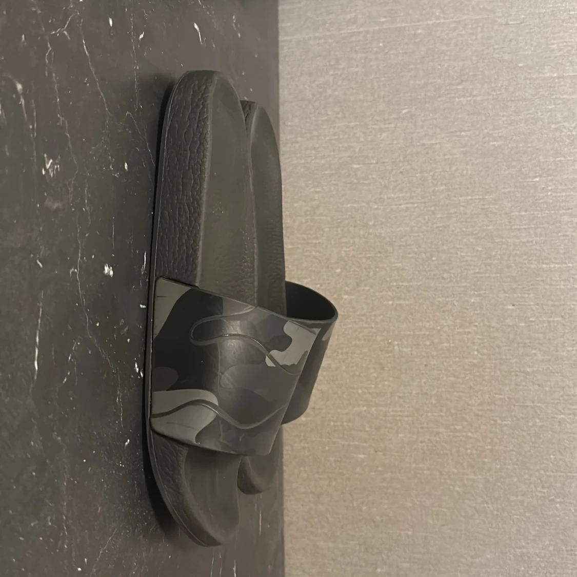 Valentino slides  - 91