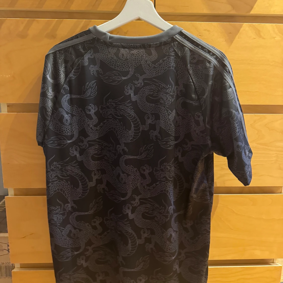 3 tröjor säljs knappt anvönda - 1