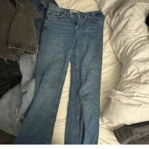 Zara low waist jeans  - Jätte fina low waist jeans som inte säljs längre 