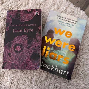 Böcker 🤍 - Säljer böcker i bra skick , 60kr st