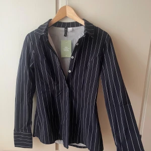 Randig skjorta H&M - Helt ny