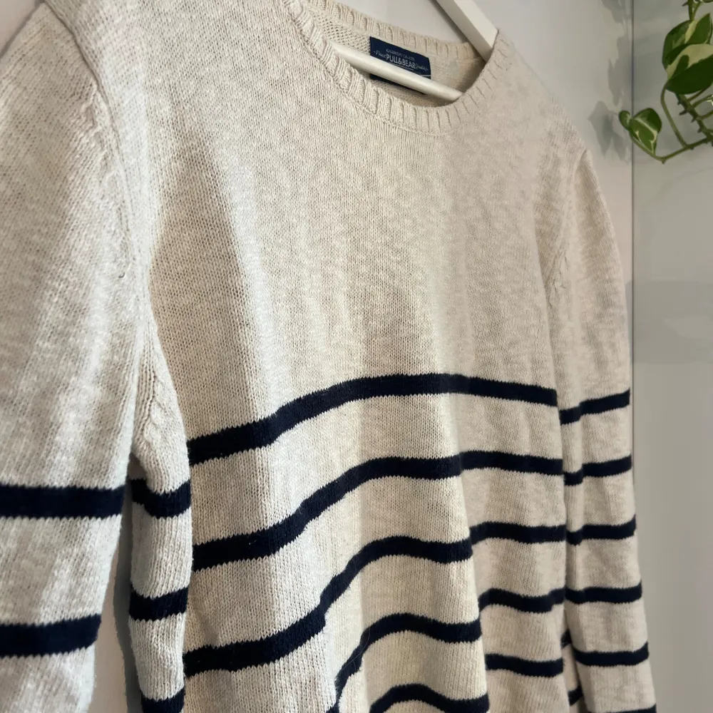 Fin tröja från pull&bear🩷 nyskick. Tröjor & Koftor.