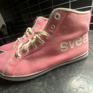 Rosa Svea skor🌸 - Nyskick använda en gång