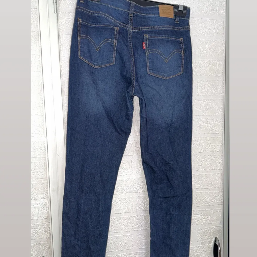 Använt 1 gånger köptes för 1200 säljer för 580 kr för dom är för små för mig nu  storlek Xs/S Väldigt sköna. Jeans & Byxor.