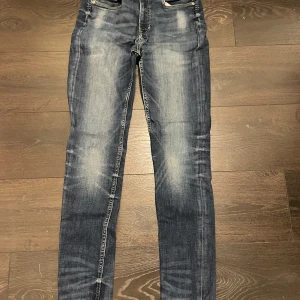 Jeans - Jeans, mörklblå inte använda 100% nya 