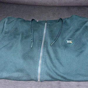 Superdry ziphoodie - För liten för mig så inte använd speciellt mycket alls