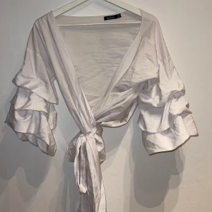 Topp - Omlott topp 🤍