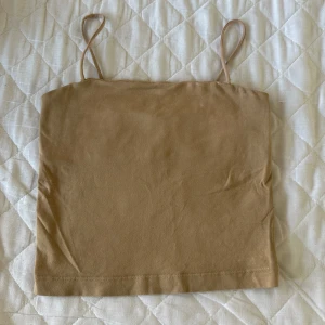 Linne - Ett beige vanligt linne.