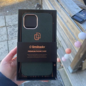Skal iPhone 12 Pro Max - Mobilskal till iPhone 12 Pro Max.