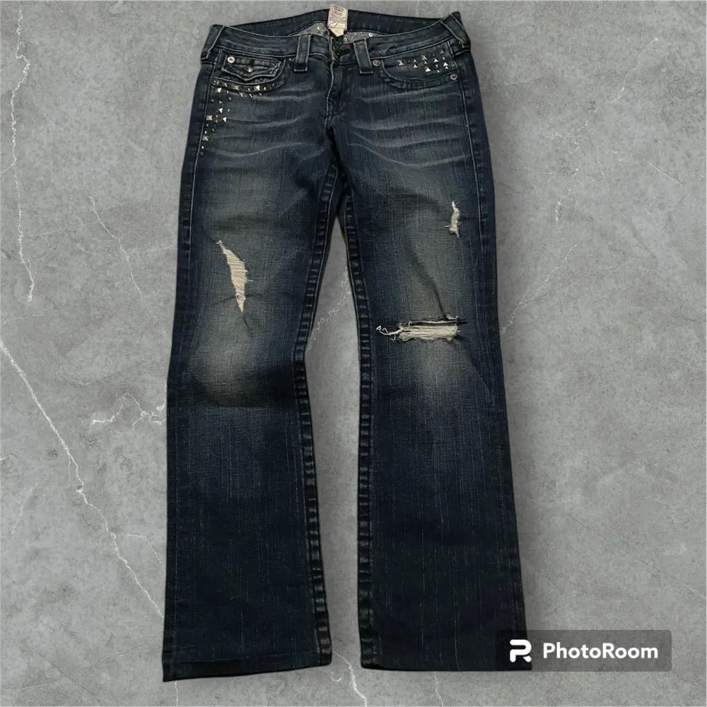 trues med hål i för tjejer - har kristaller - kontakta för mått . Jeans & Byxor.