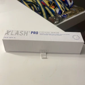 Xlash pro - Säljer mitt ögonfranssrrum från xlash eftersom jag har en annan. Aldrig använd!! Original pris 700kr