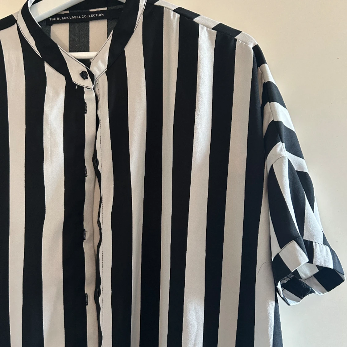 Svartvit-randig klänning - 90