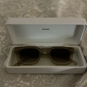 Chimis🥰 -  medelstorlek🥰använd endast några få gånger🥰🐆 säljer för vill köpa de svarta!!