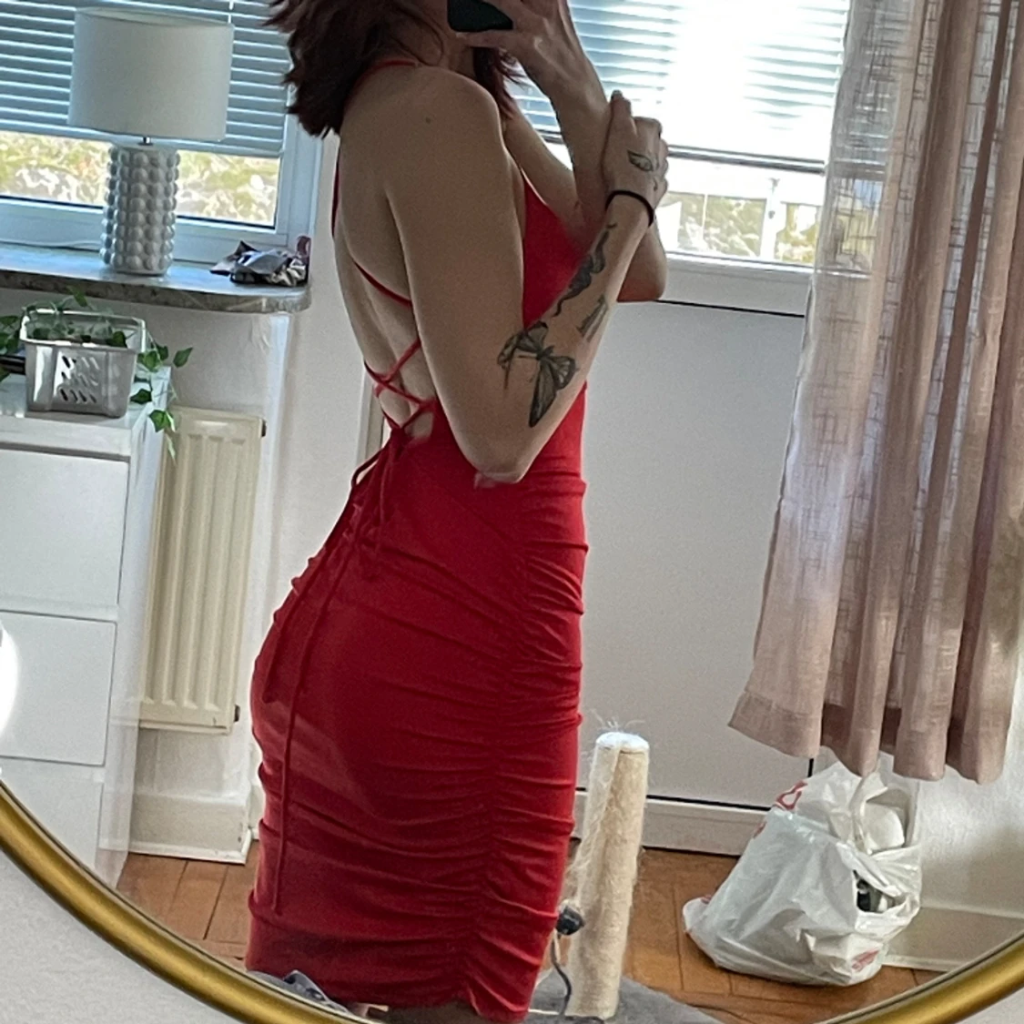 röd klänning  - 91