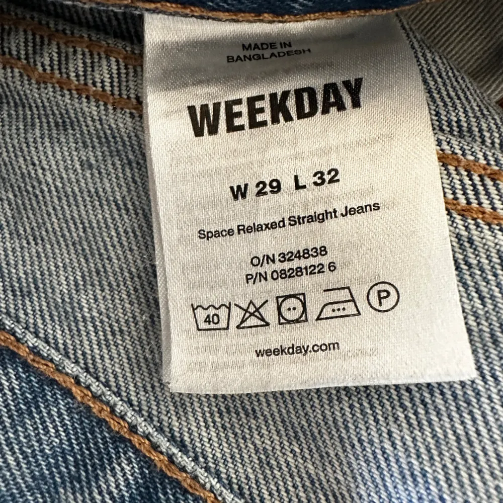 Skriv innan köp!! W29, L32 Snygga och stilrena jeans Bra skick!  . Jeans & Byxor.