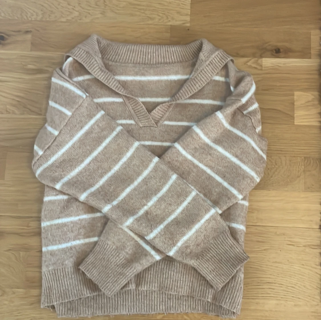 Beige stickad tröja💗 - 90