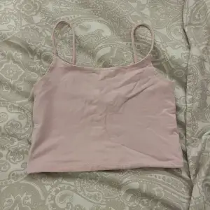 Ljusrosa linne i stl xs (lite mer rosa i verkligheten än på bilden) 
