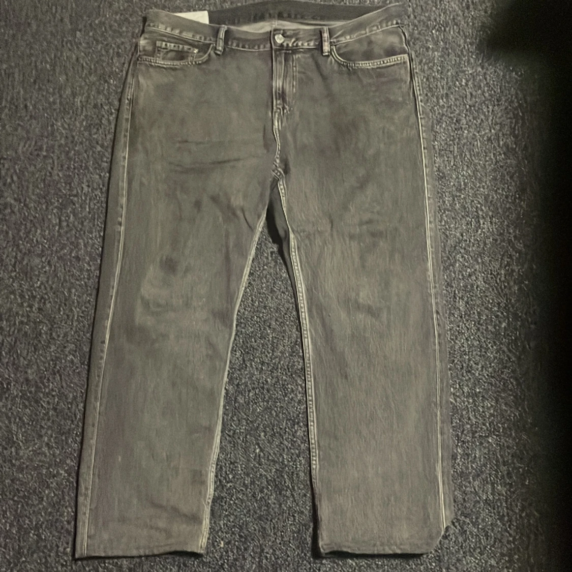 Gråa Jeans (relaxed fit)