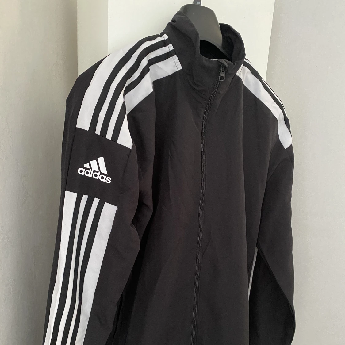 Adidas vindjacka