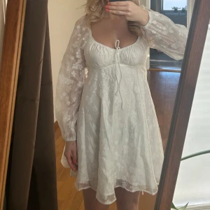 Klänning - Aldrig använd, prislapp kvar❤️