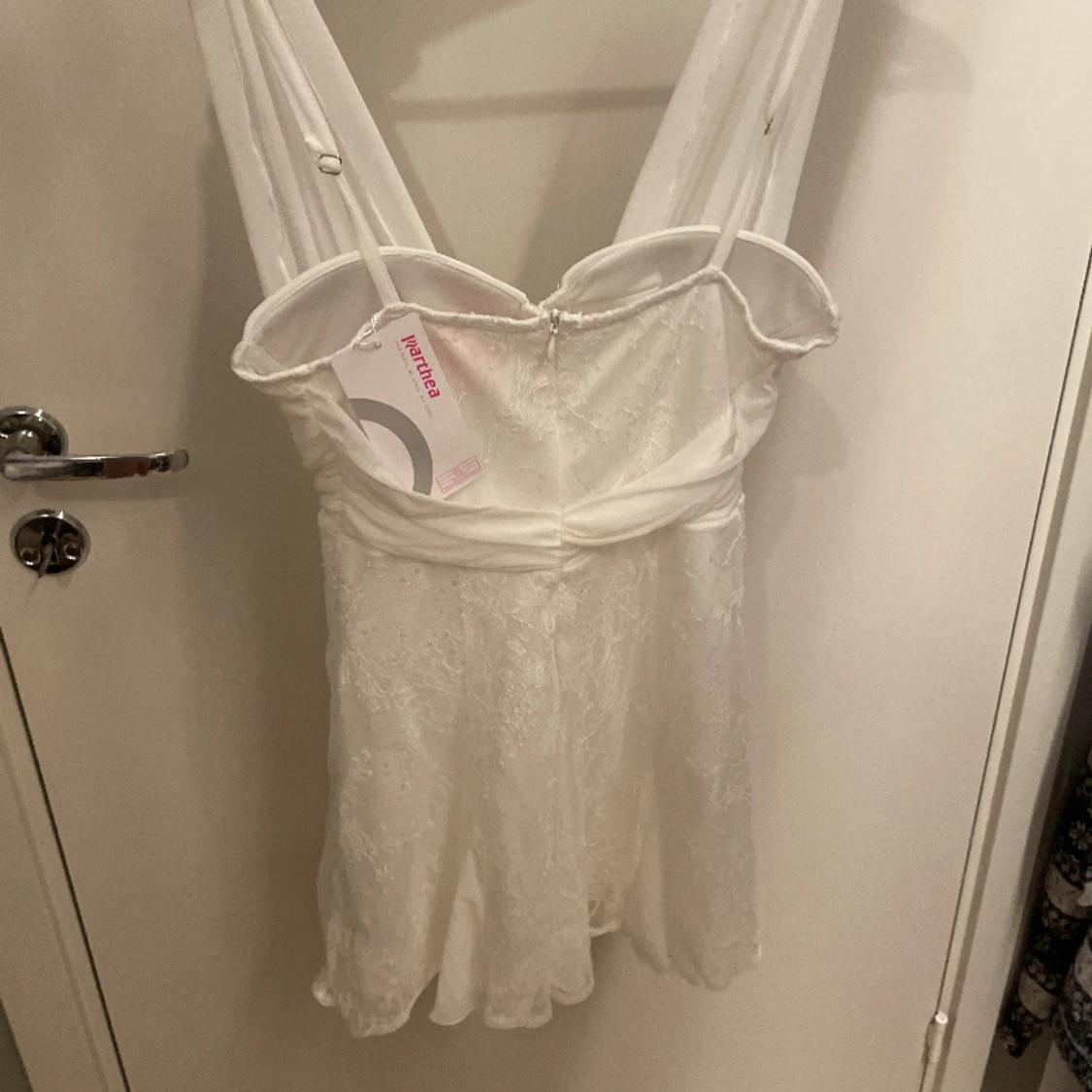 Helt ny stunderklänning  - 90