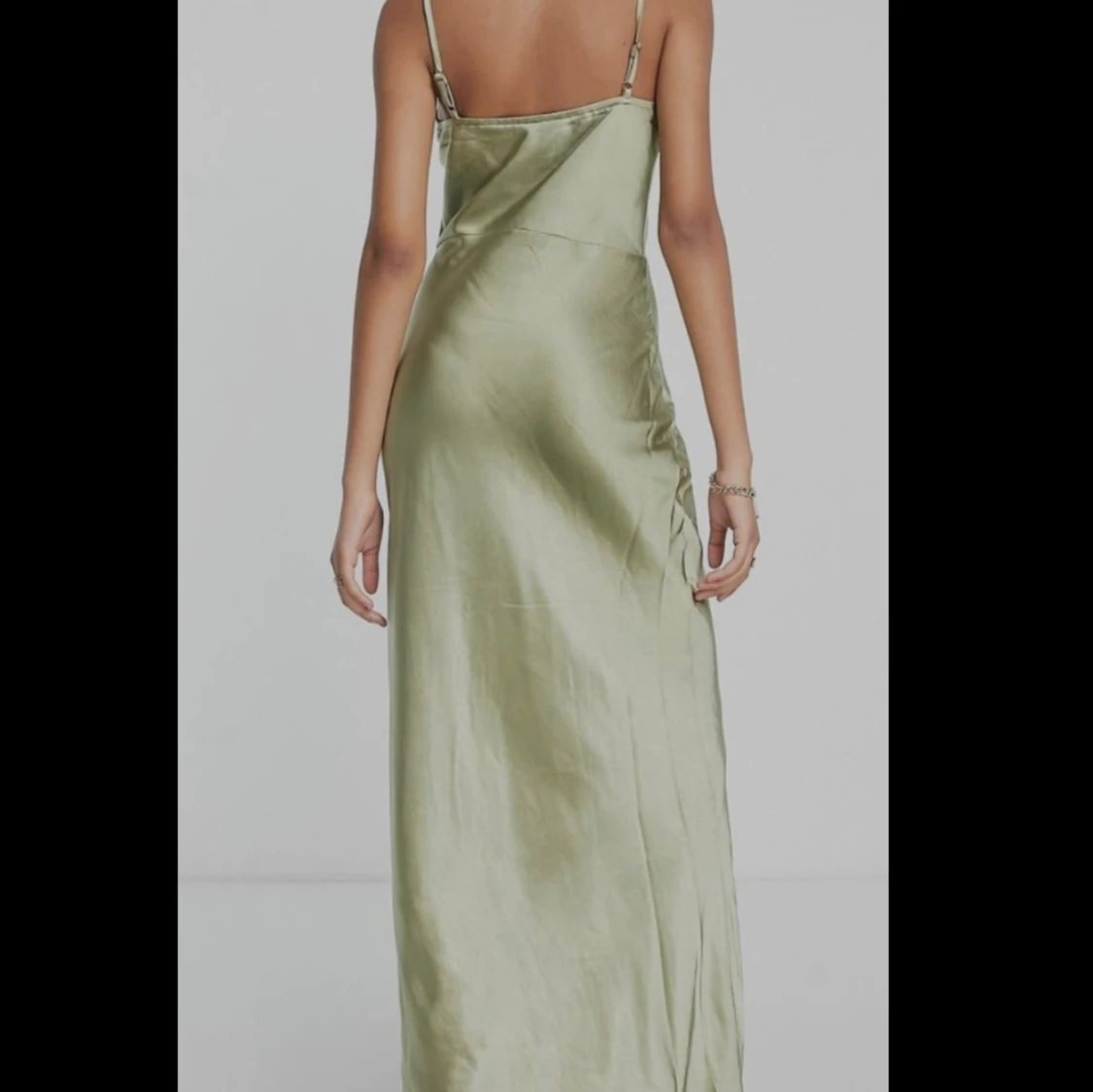 Olivgrön maxi klänning - 2
