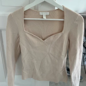 Hm tröja - Hm ljusrosa tröja i storlek Small, knappt använd som ny!💞