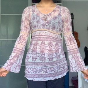 Rosa meshtröja - En söt meshtröja från Kappahl i storlek L.