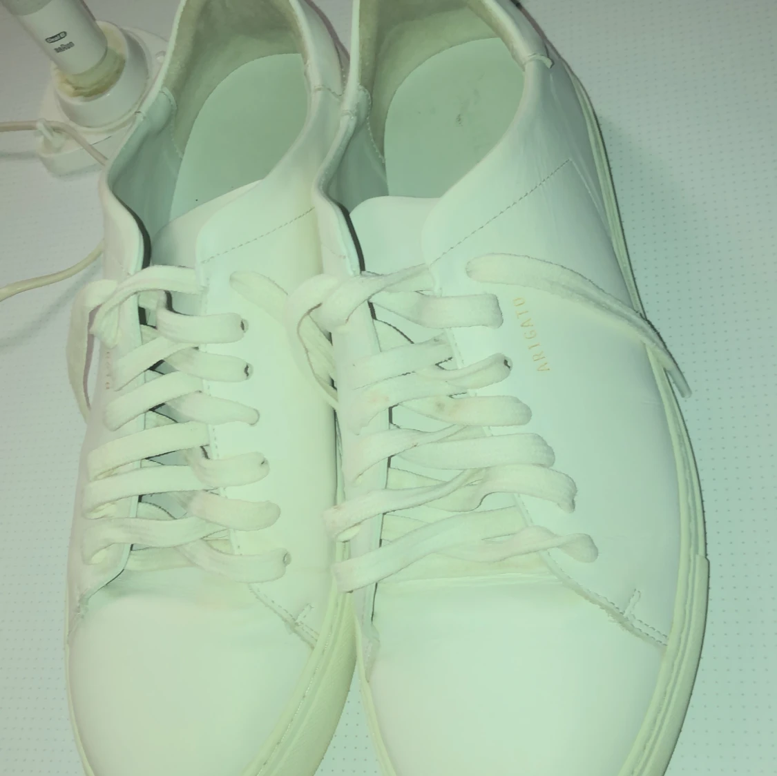 Jätte bra skor önska ja kunde ha på mig dom fast dom är för små därför så säljer jag dom - 90